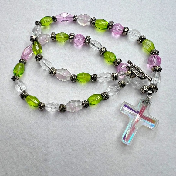 The Unbranded Brand Jewelry - Iridescent Glass Cross Pendant Beaded Necklace Pink Green Clear Silver Tone 20"